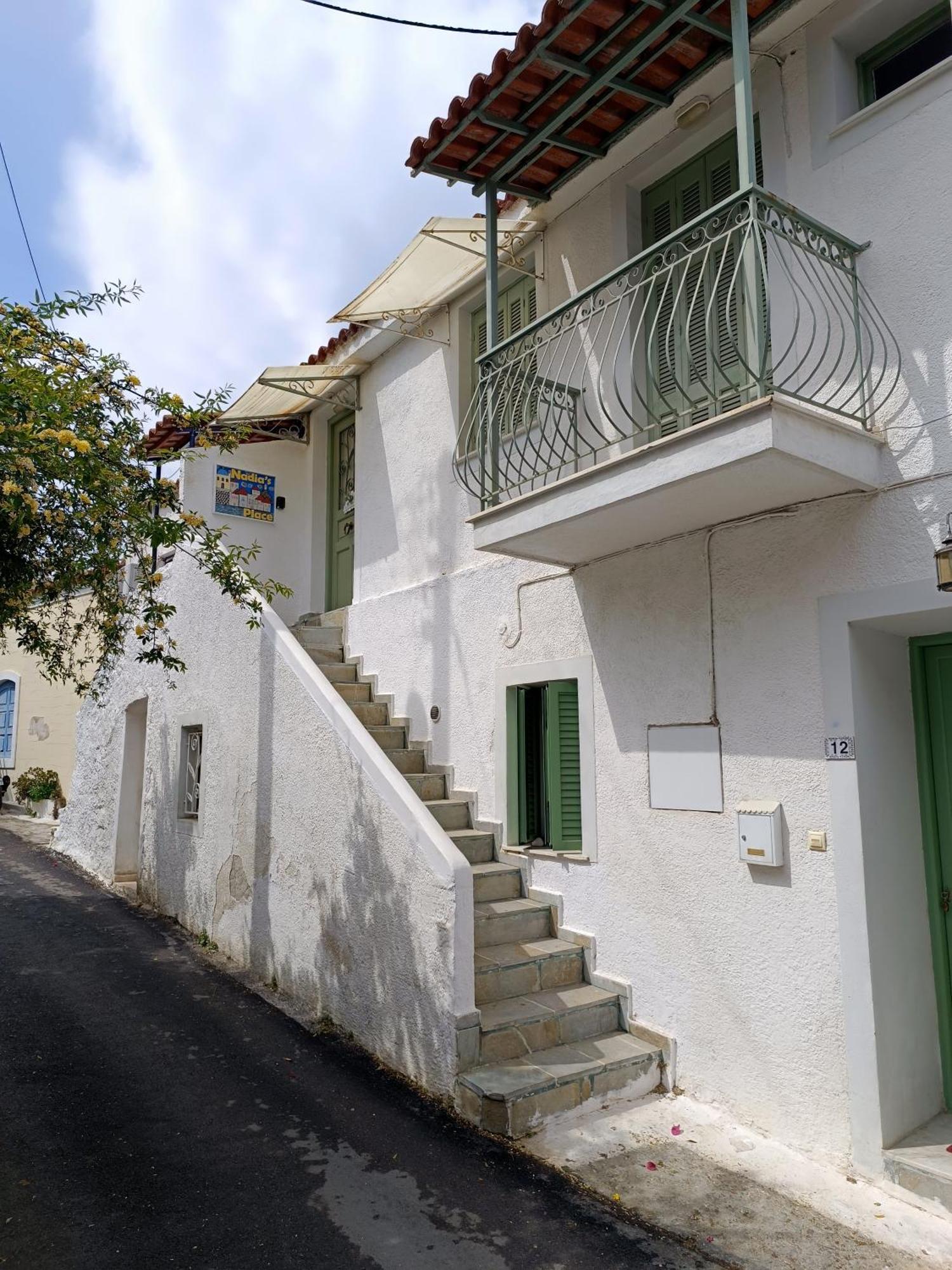 Nadia'S Place Poros Town Exterior photo
